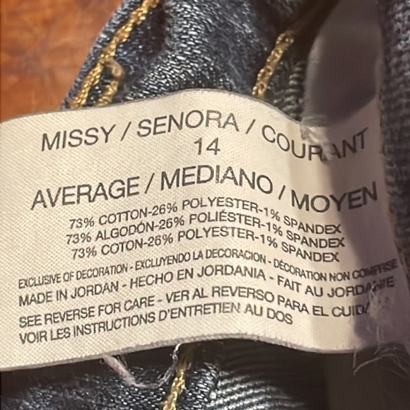 Size 14 Gloria Vanderbilt Amanda boot cut medium wash blue denim jeans - Picture 16 of 16